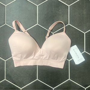 NWT Athlete Medium Embrace Bra D-DD - orchid pink